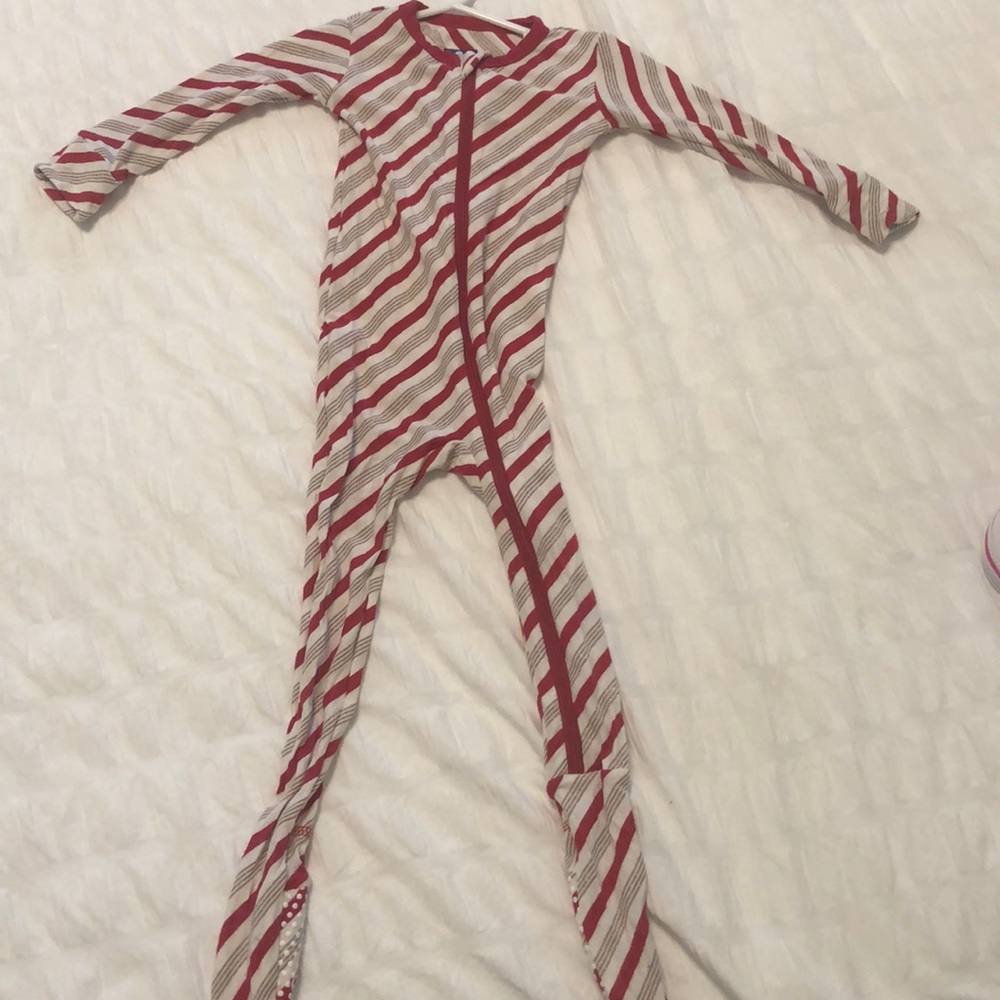 Christmas kickee pants 9-12 months